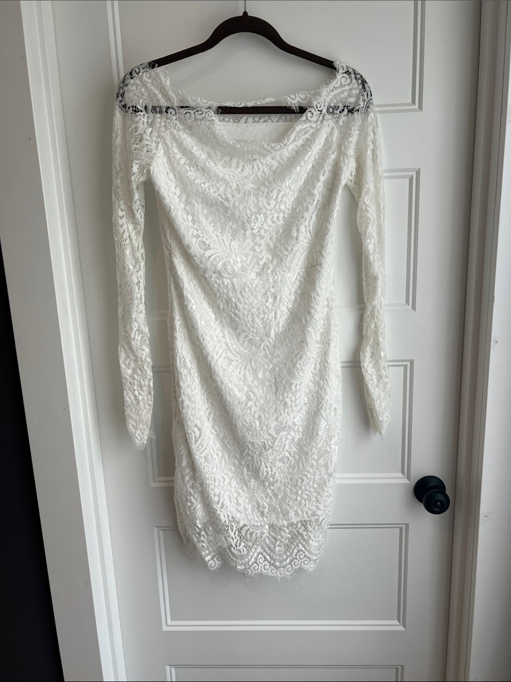Elegant White Lace Long-Sleeve Dress by